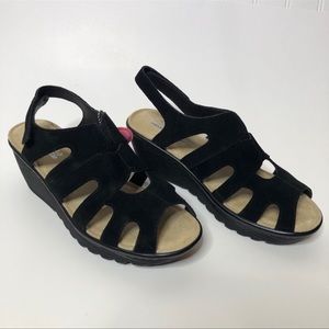 Skechers Black Memory Foam Sandals (wide fit)